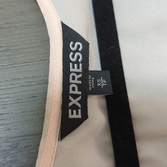 Express Dress - Picture 3 of 5